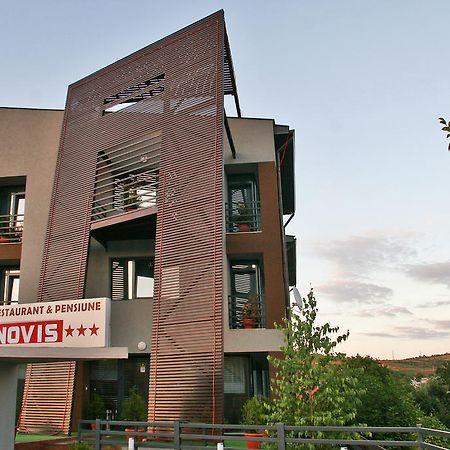Pensiunea Novis Jassy Zewnętrze zdjęcie